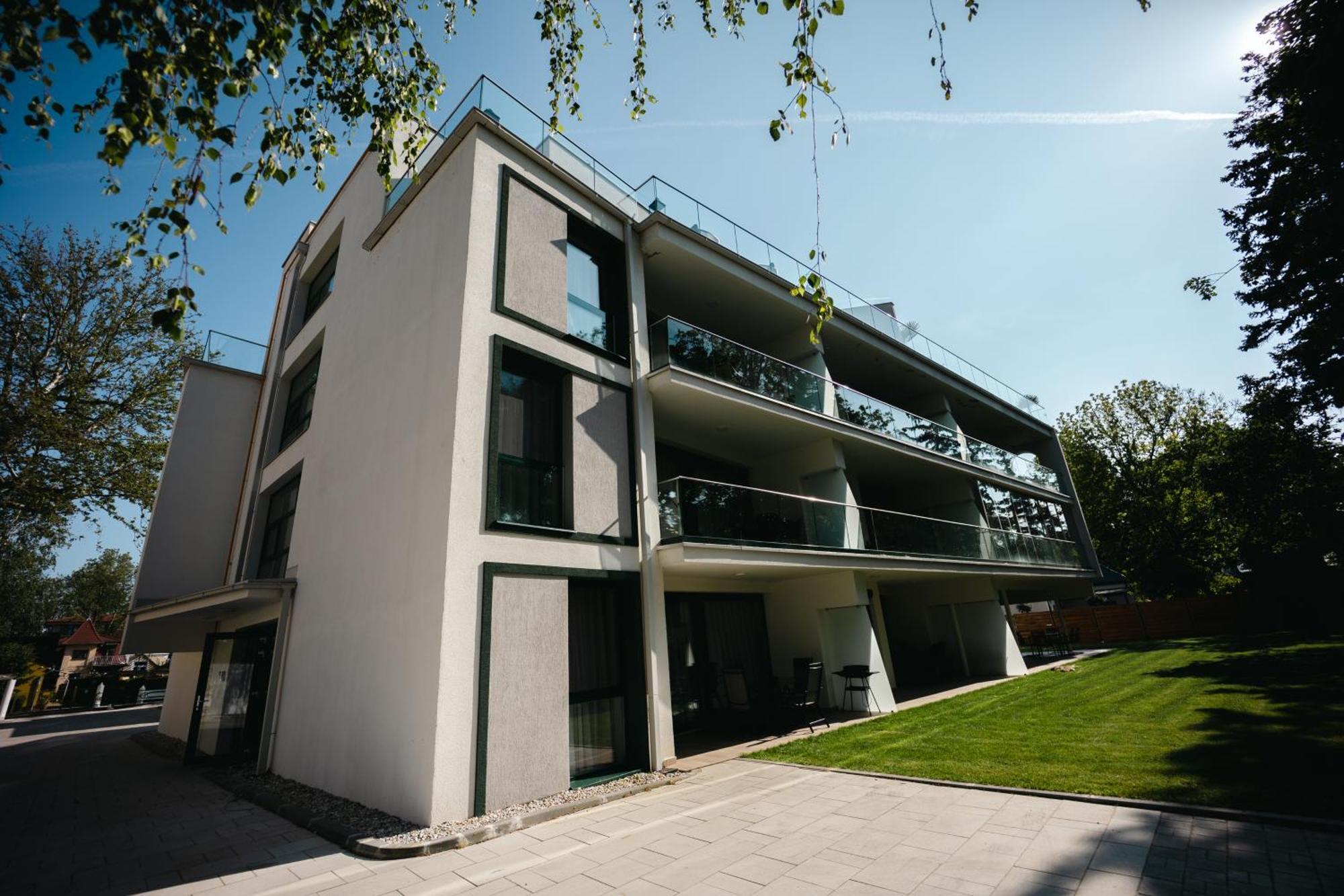 Villa Bauhaus Labi Garden Wellness Apartman Siófok Exteriér fotografie