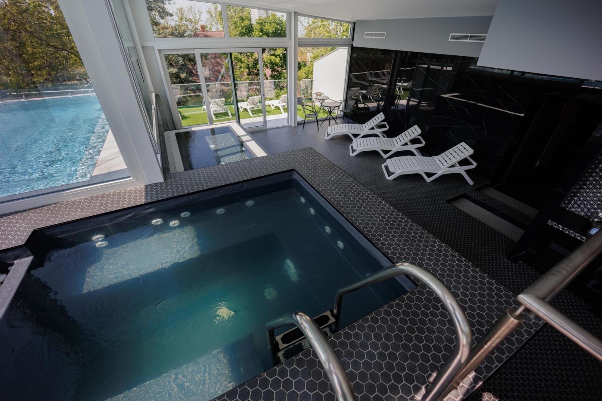 Villa Bauhaus Labi Garden Wellness Apartman Siófok Exteriér fotografie